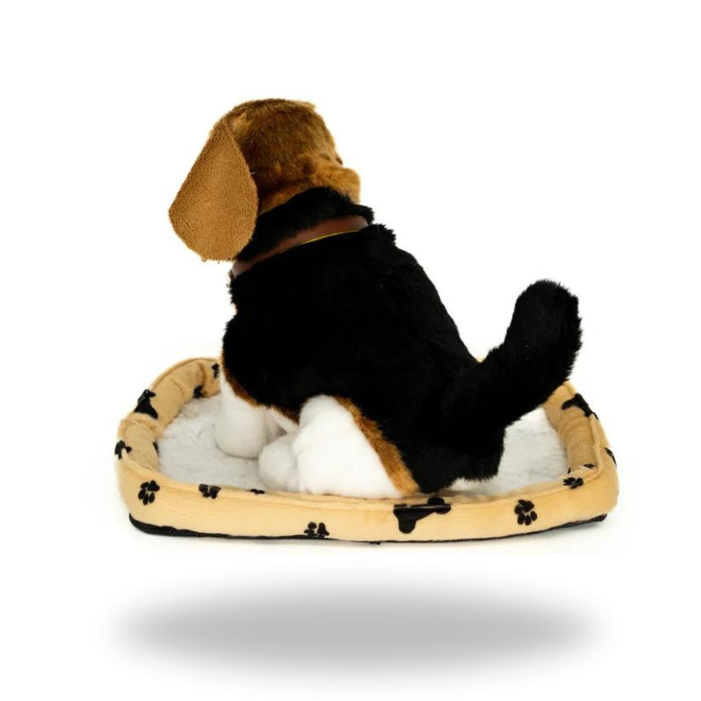Back view of Sweet Petzzz Beagle toy dog.